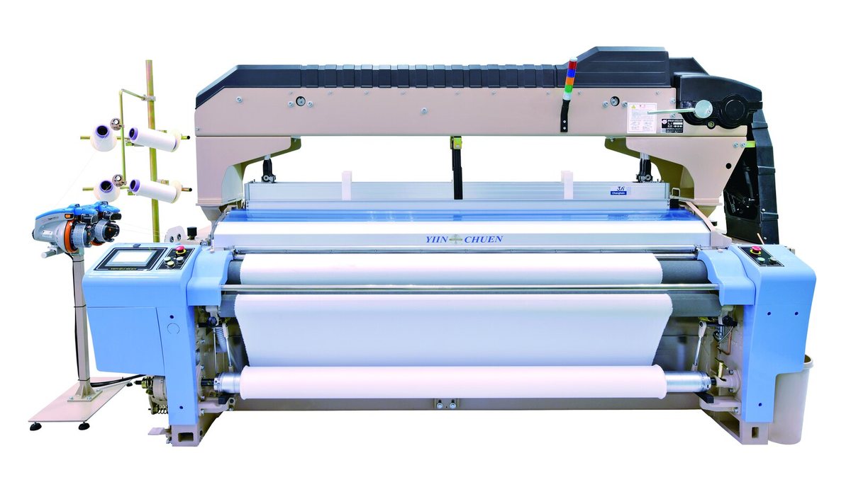 Yiin Chuen JW-782-C water jet loom